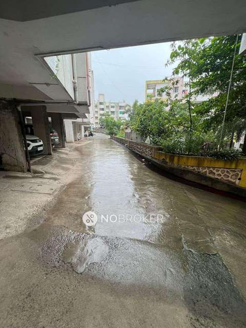 2 BHK Flat In Viniyog Waterfront Building For Sale  In Jambhulwadi Road