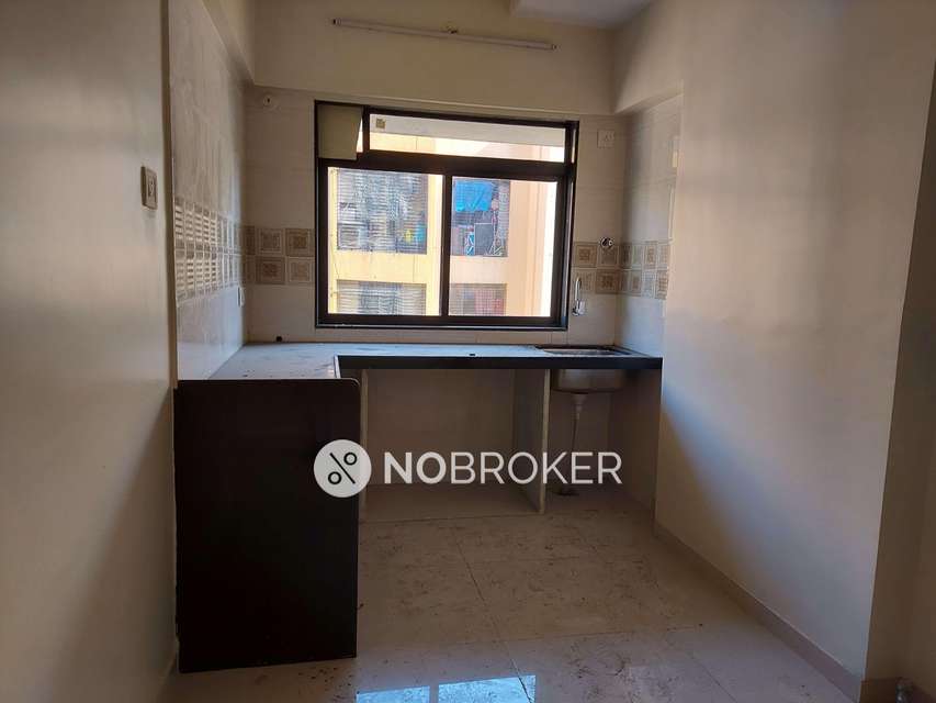 2 BHK Flat In Ganraje Society For Sale  In Mulund East