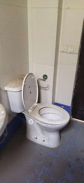 2 BHK Flat In Shramdeep Apartment For Sale  In Lal Kuan