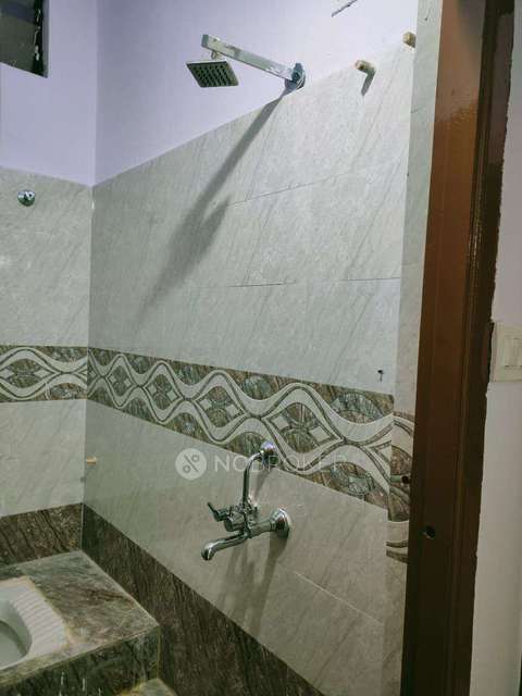 3 BHK Flat In Iqbal Enclive For Sale  In  Toli Chowki
