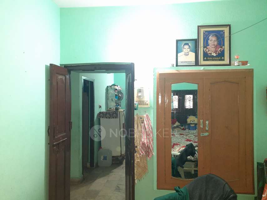 2 BHK Flat In Yamini Nivas For Sale  In Tilaknagar