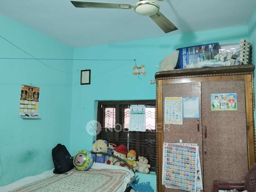 2 BHK Flat In Yamini Nivas For Sale  In Tilaknagar