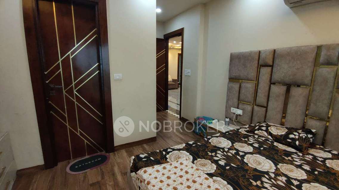 4 BHK Flat For Sale  In Sector 21b