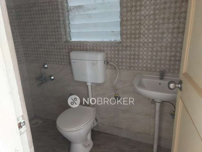 1 BHK Flat In Playtor Ranjangaon for Rent  In Karegaon