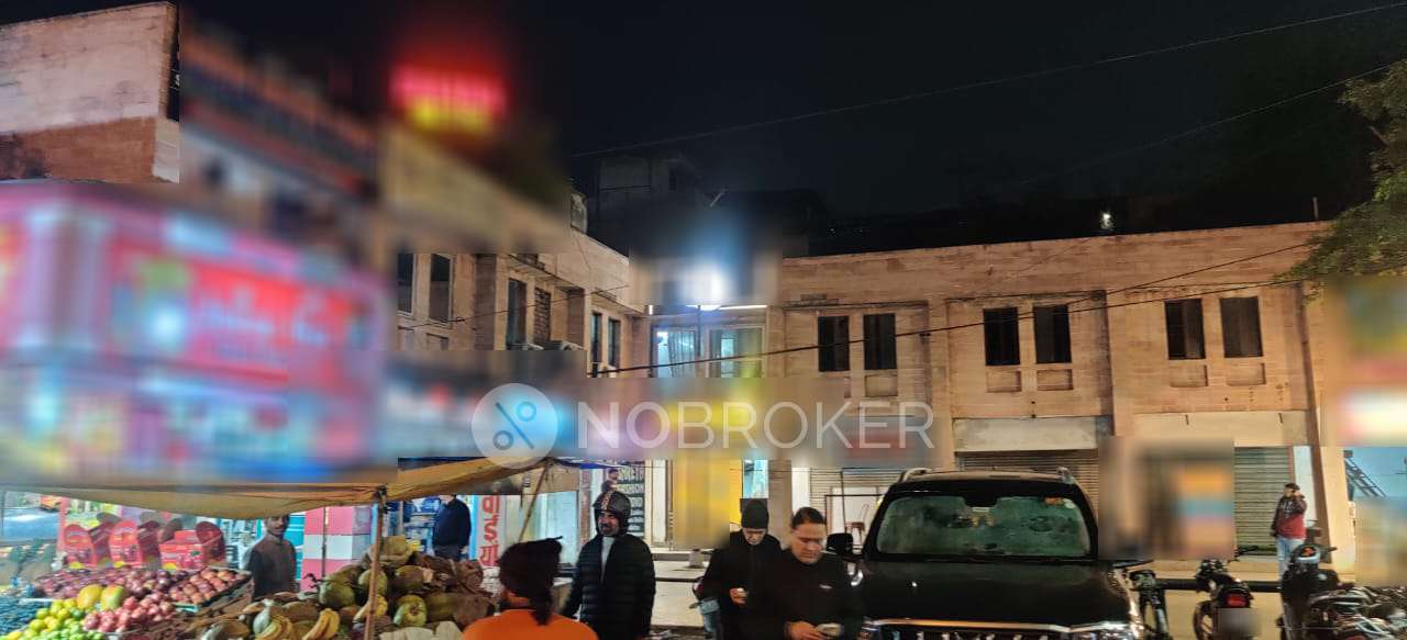 Shop in Rohini, Delhi for sale 