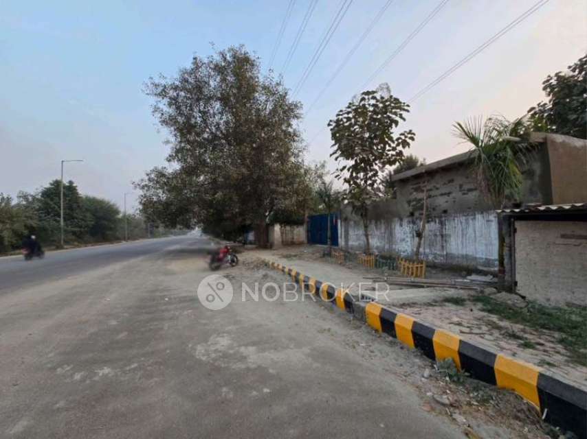 Godown/Warehouse in Sector - 133, Noida for Rent 