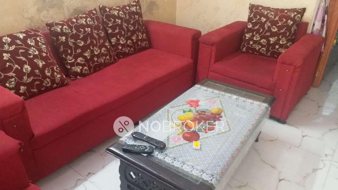 1 RK Flat In Apartment for Rent  In East Of Kailash