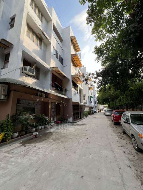 3 BHK Flat In Mausam Apartments For Sale  In Pitampura