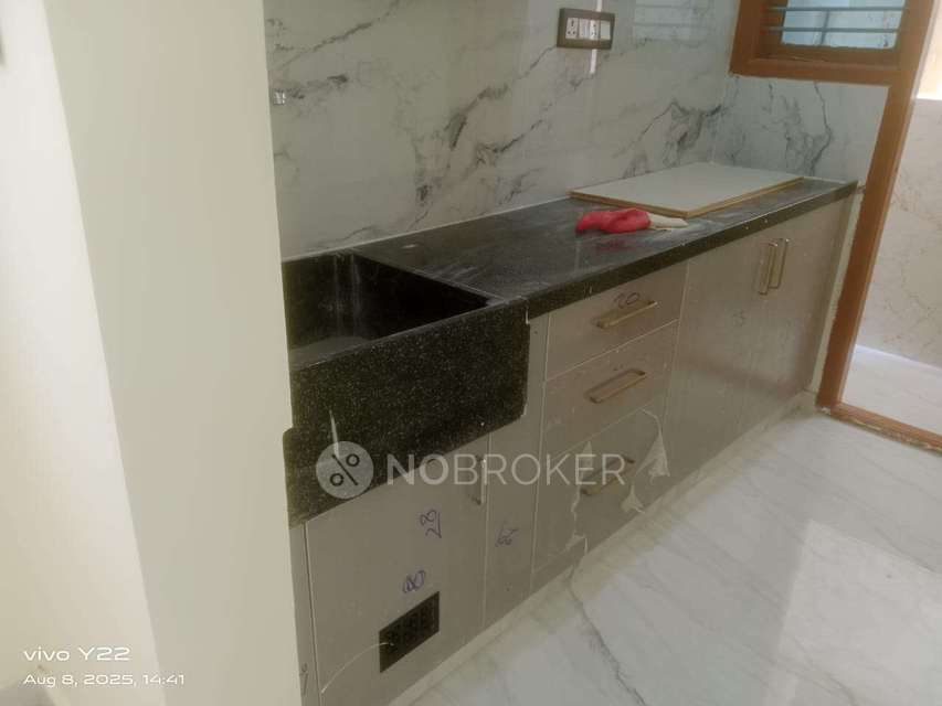 4+ BHK House For Sale  In Huskur Gate