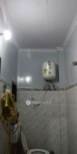 3 BHK Flat In Builder Floor For Sale  In Jeevan Park