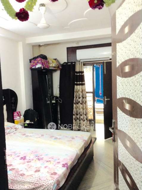3 BHK Flat In Sb For Sale  In Sawan Park, Ashok Vihar