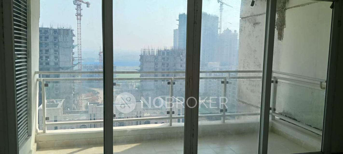 3 BHK Flat In Mahagun Meadows For Sale  In Sector 150