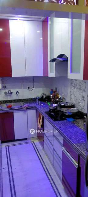 2 BHK Flat In Sb For Sale  In Shakurpur