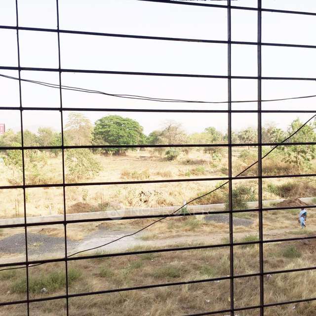 2 BHK Flat In Radhey Residency Chsl , Phase 1 For Sale  In Vichumbe