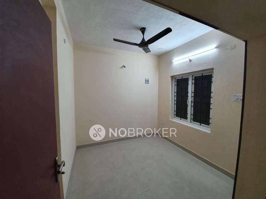 2 BHK Flat In Castle 222 Flats For Sale  In Korattur