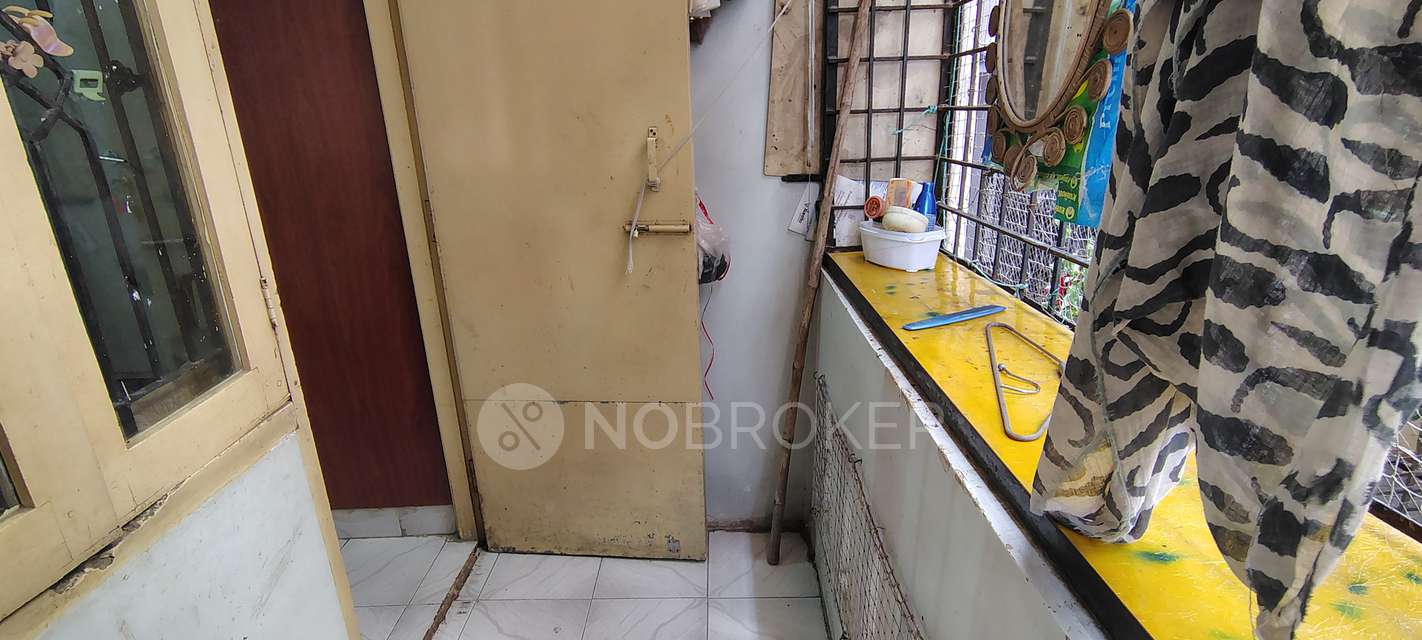 2 BHK Flat In Sai Sanjana Apartment For Sale  In Bowenpally