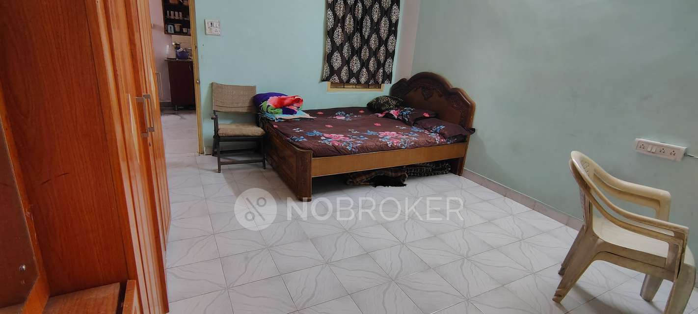 2 BHK Flat In Sai Sanjana Apartment For Sale  In Bowenpally