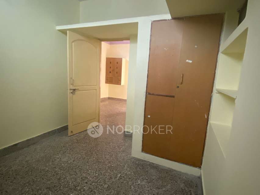 1 BHK Flat for Rent  In Austin Town