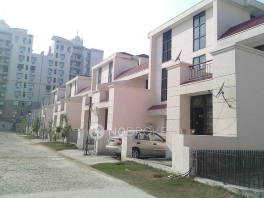 4 BHK Villa In Samiah Media Village for Rent  In Sector Phi Iv