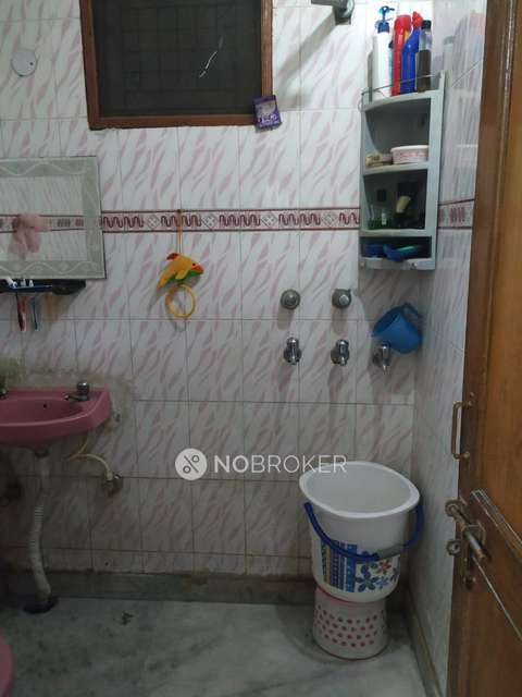 2 BHK Flat In Apartment For Sale  In  Hari Nagar
