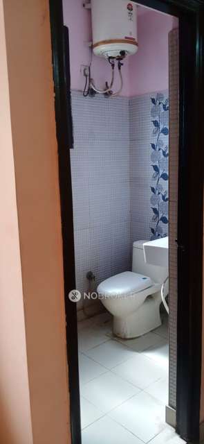 2 BHK Flat In Shakuntala Apartments For Sale  In Mundka