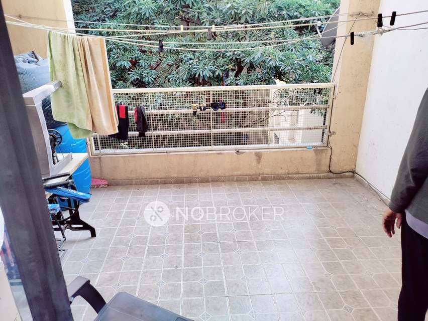 2 BHK Flat In Dharamshi Signature Apartment for Rent  In Kondhwa