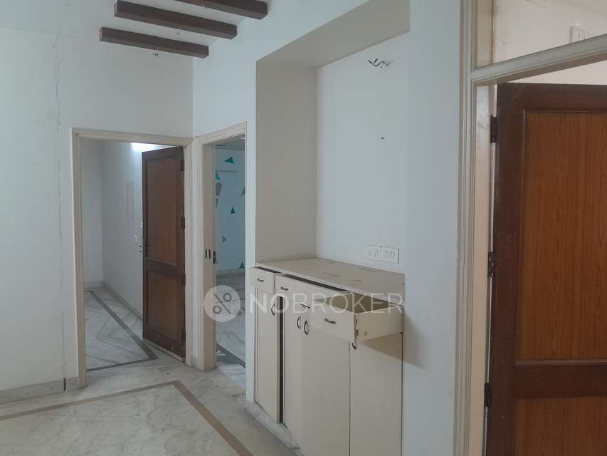 3 BHK Flat for Rent  In Sector 43