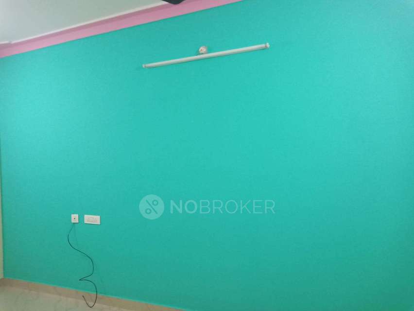 1 RK Flat In Standalone Building  for Lease  In Mahadevpura