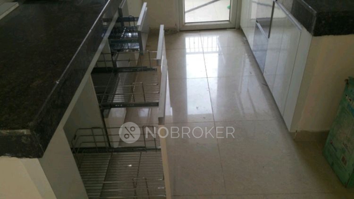 2 BHK Flat In Ajnara Daffodil For Sale In Sector137