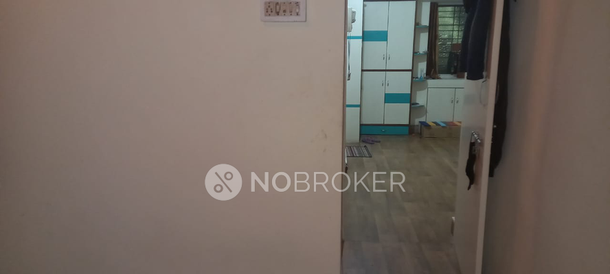 Shared Room for Female In 1 RK  In Kothrud In Left Bhusari Colony