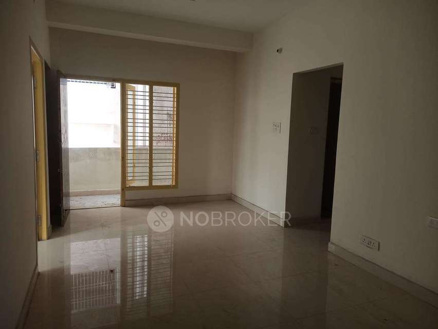 2 BHK Flat In Ambharam For Sale  In Retteri