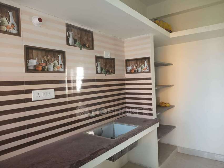 2 BHK Flat In Ambharam For Sale  In Retteri