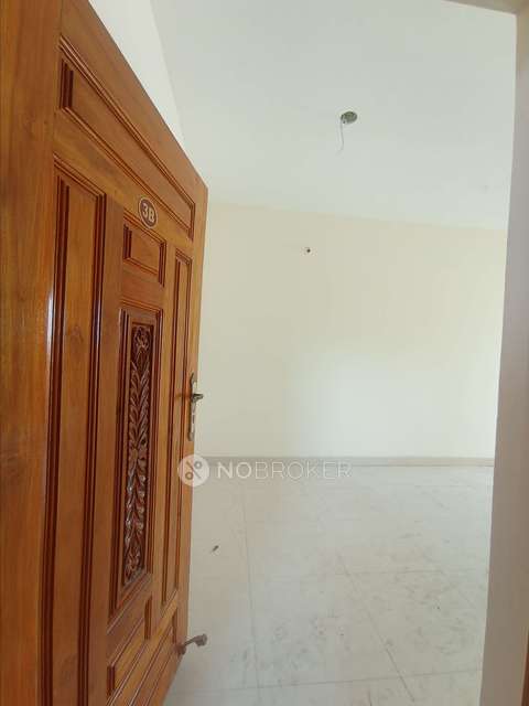 2 BHK Flat In Ambharam For Sale  In Retteri