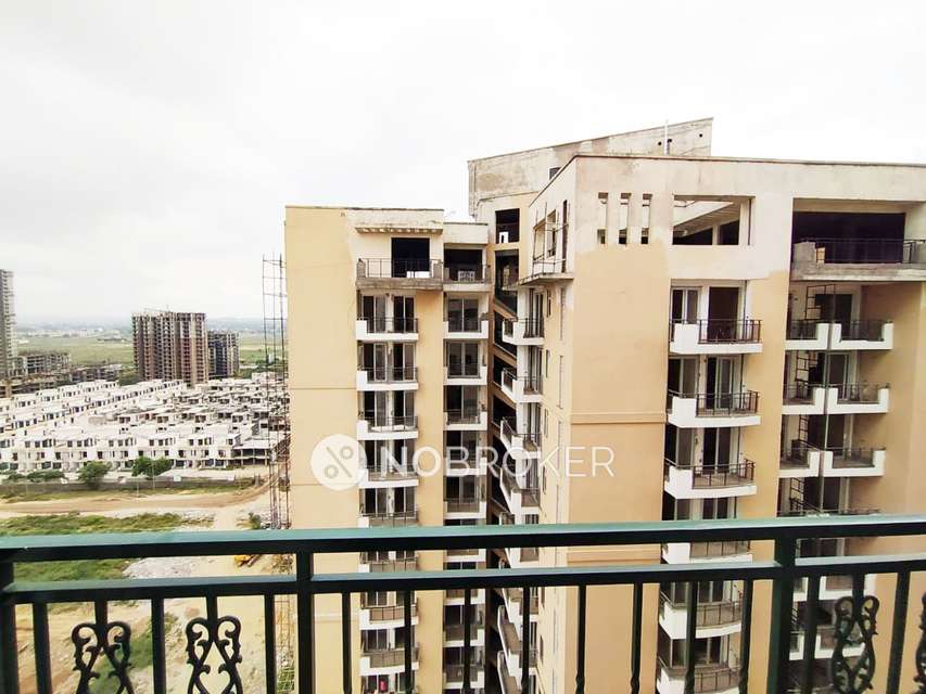 3 BHK Flat In Radhey Krishna Casa Greens 1 For Sale  In Sector-16