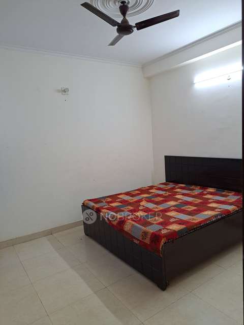 2 BHK Flat for Rent  In Sector 54