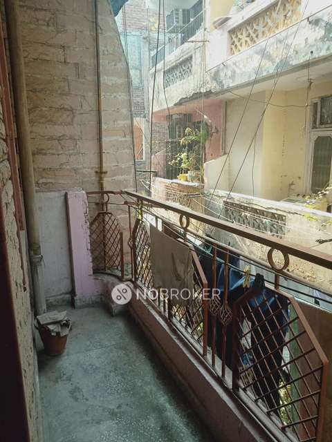 1 BHK Flat For Sale  In  Dilshad Colony