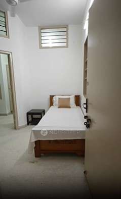 1 BHK Flat In L K Nivas for Rent  In Koramangala