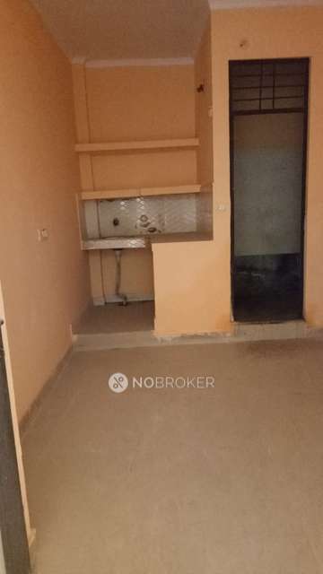 1 RK Flat for Rent  In Sector-45
