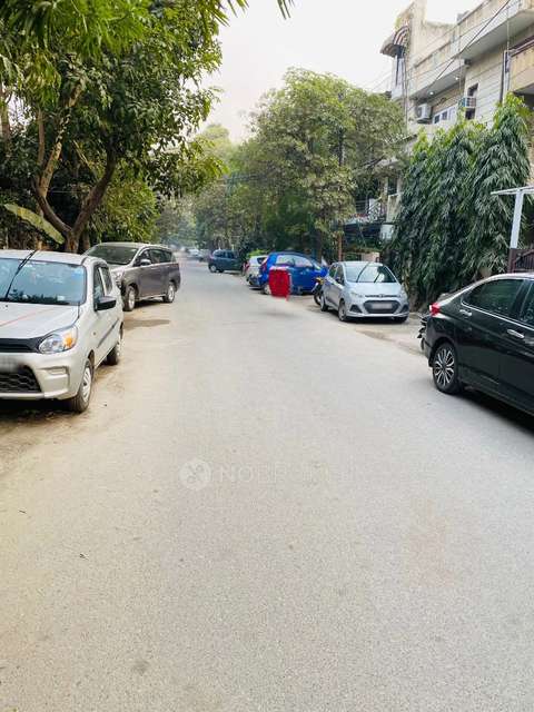 PG for Boys in Sector 15