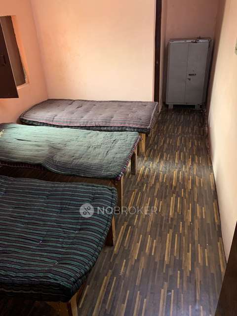 PG for Boys in Sector 15