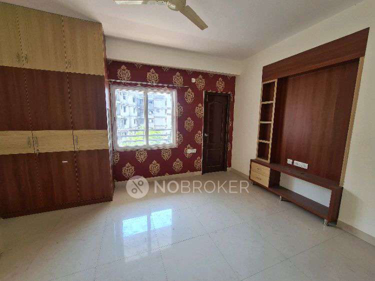 3 BHK Flat In Manjeera Diamond Towers For Sale  In Nalagandla
