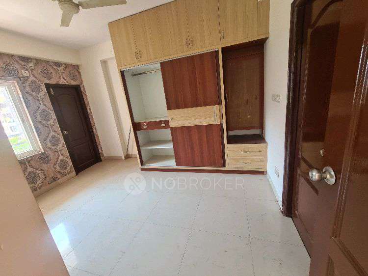 3 BHK Flat In Manjeera Diamond Towers For Sale  In Nalagandla