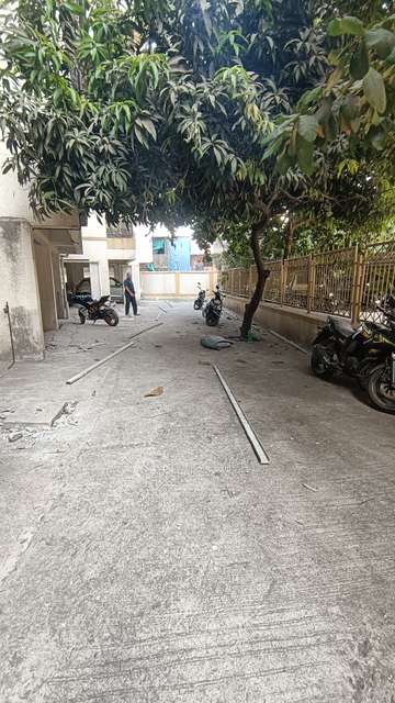 1 BHK Flat In Gayatri -m1 Building For Sale  In Lokgram