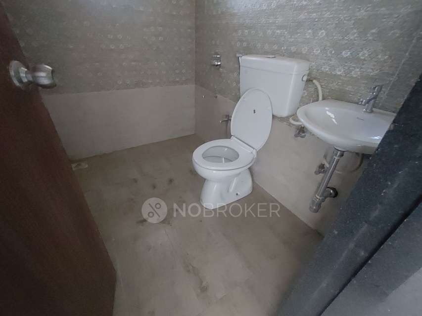 2 BHK Flat In Golden Nest For Sale  In Handewadi