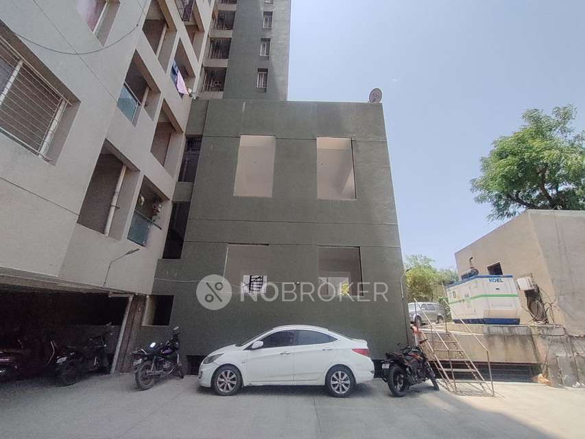 2 BHK Flat In Golden Nest For Sale  In Handewadi