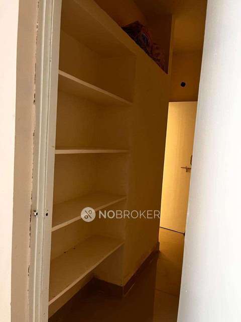 2 BHK Flat In Mig Chitrapuri Hills For Sale  In Manikonda