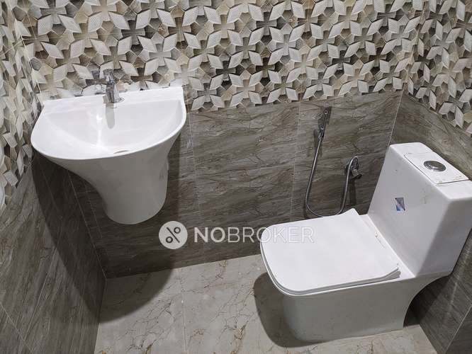 4+ BHK House For Sale  In Aya Nagar