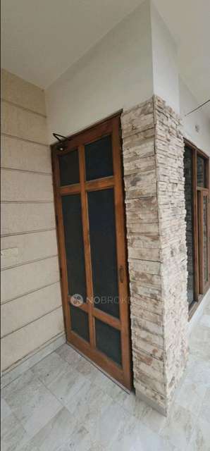 2 BHK Flat In Aravali Vihar For Sale  In  Sector 49