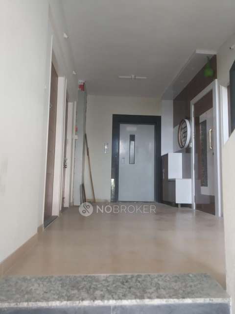 2 BHK Flat In Crystel Paradise for Rent  In Crystal Paradise