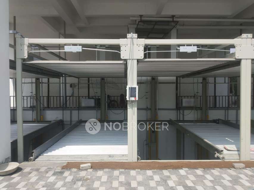 2 BHK Flat In Crystel Paradise for Rent  In Crystal Paradise